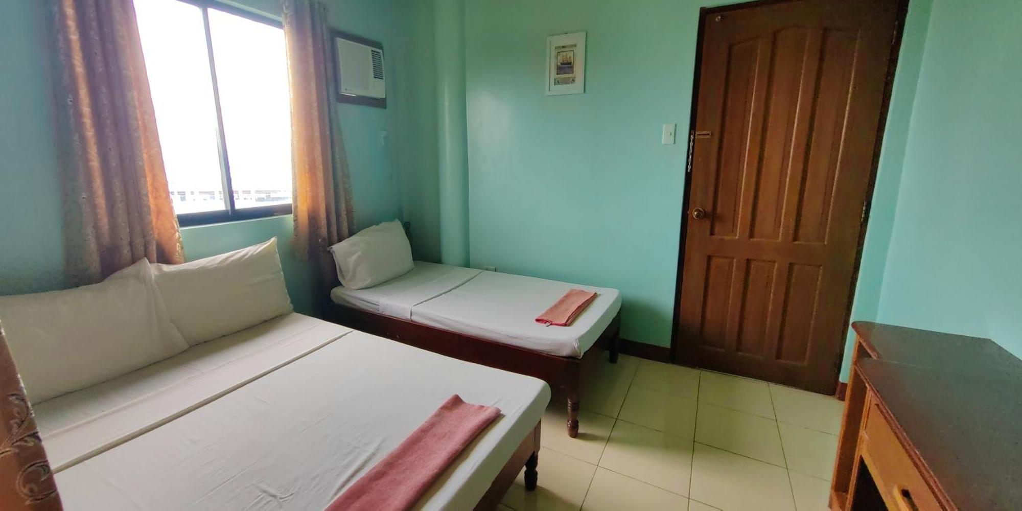 Dads Bayview Pension Puerto Princesa Buitenkant foto